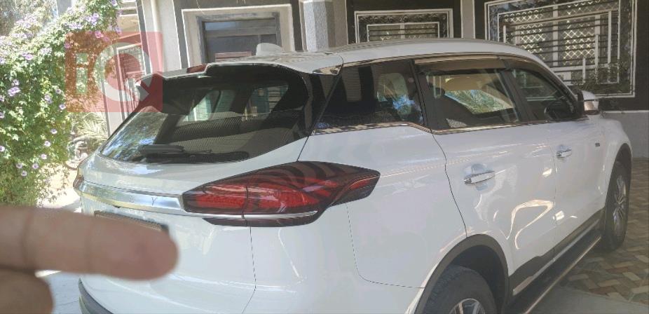 Geely Azkarra
